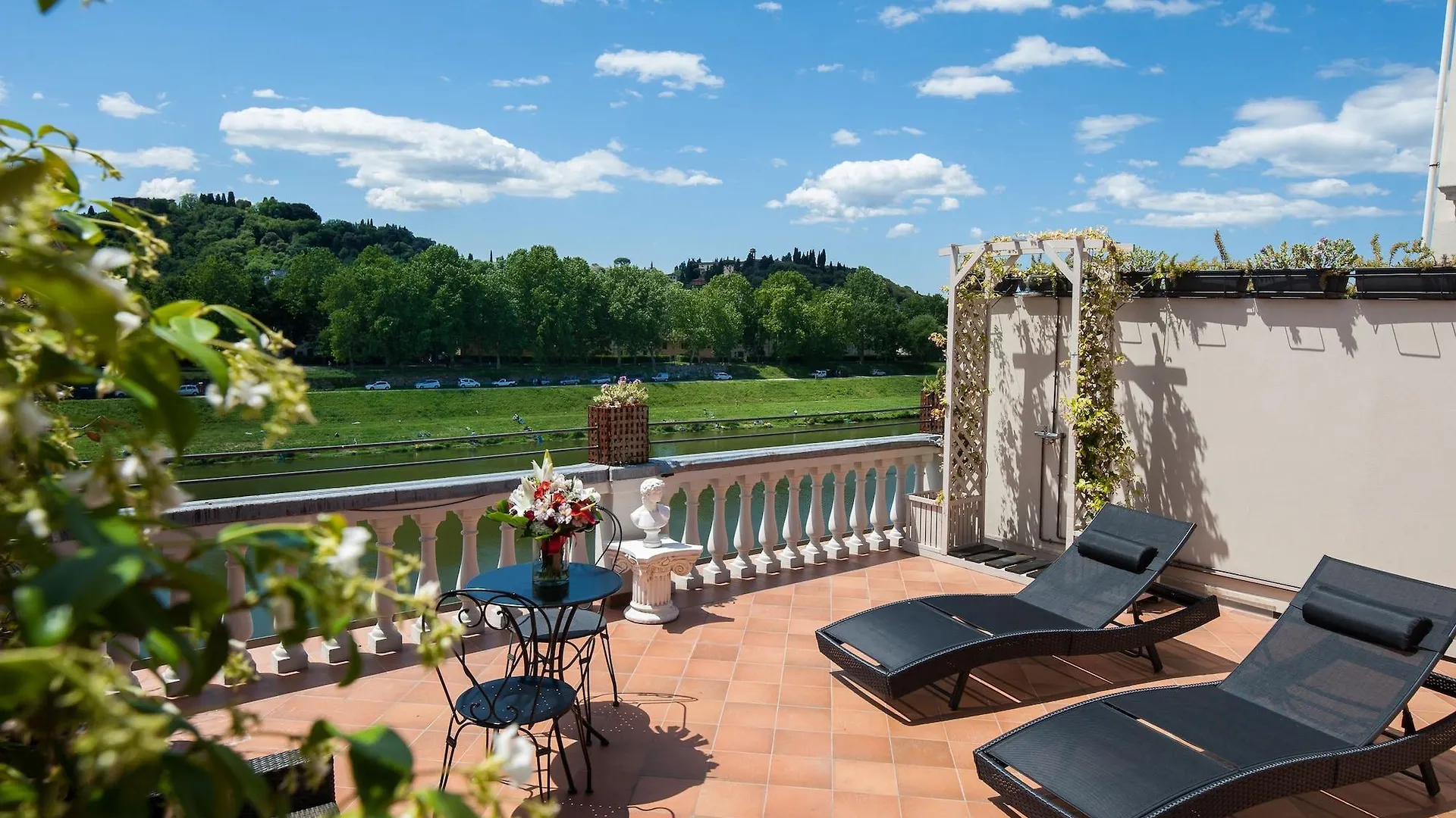 Hotel Lungarno Vespucci 50 Firenze