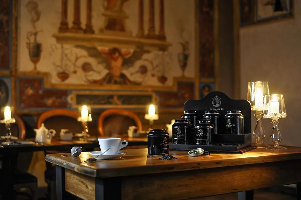 Hotel Lungarno Vespucci 50 Florence Italy