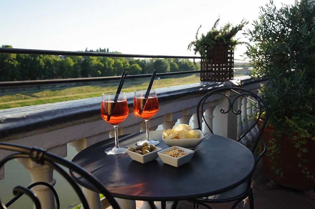 Hotel Lungarno Vespucci 50 Florence